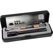 Maglite 56320 Green Mini Maglite LED with Aluminum Construction